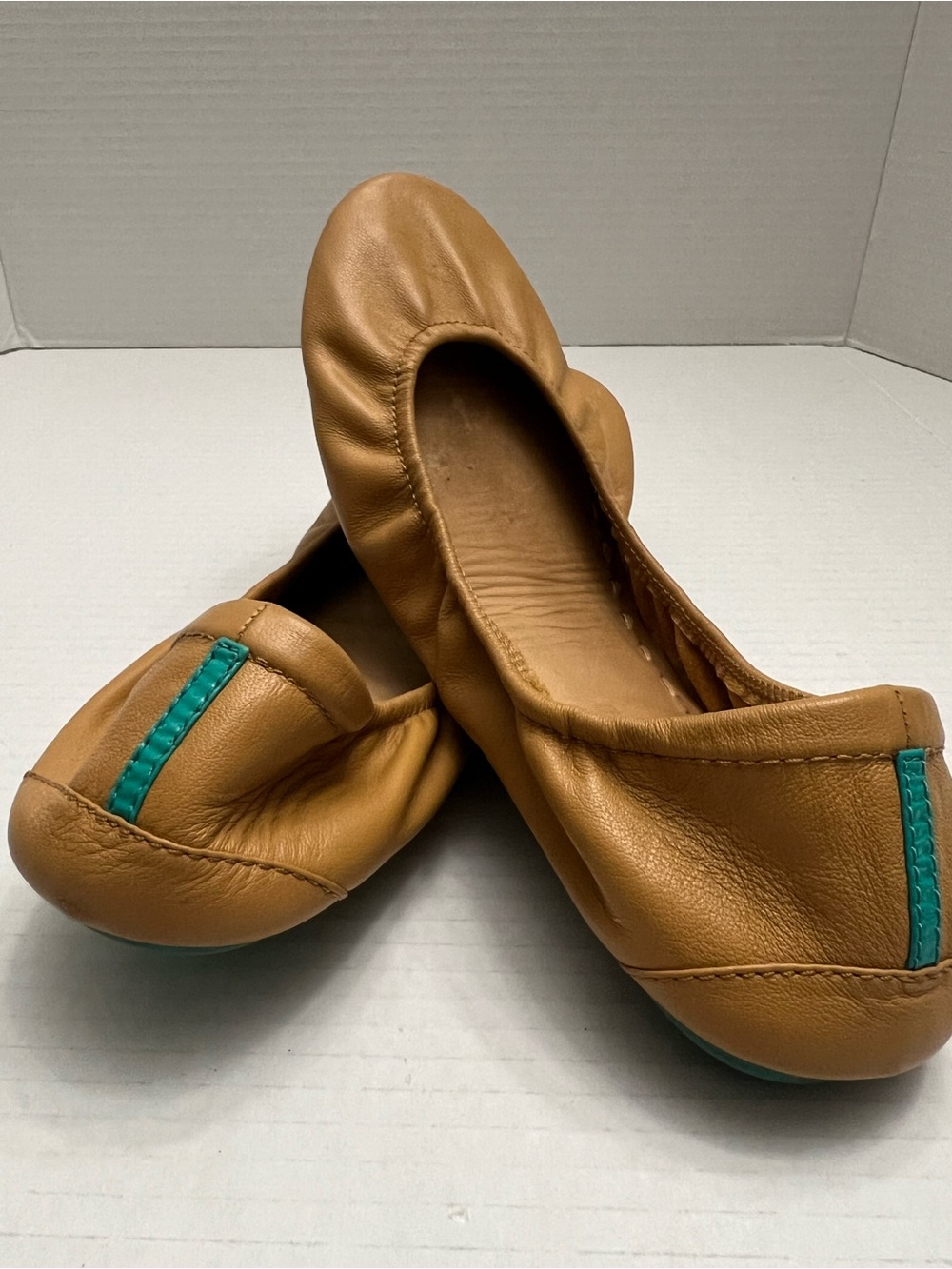 Tieks Women's Tan Leather Ballet Flats size 10